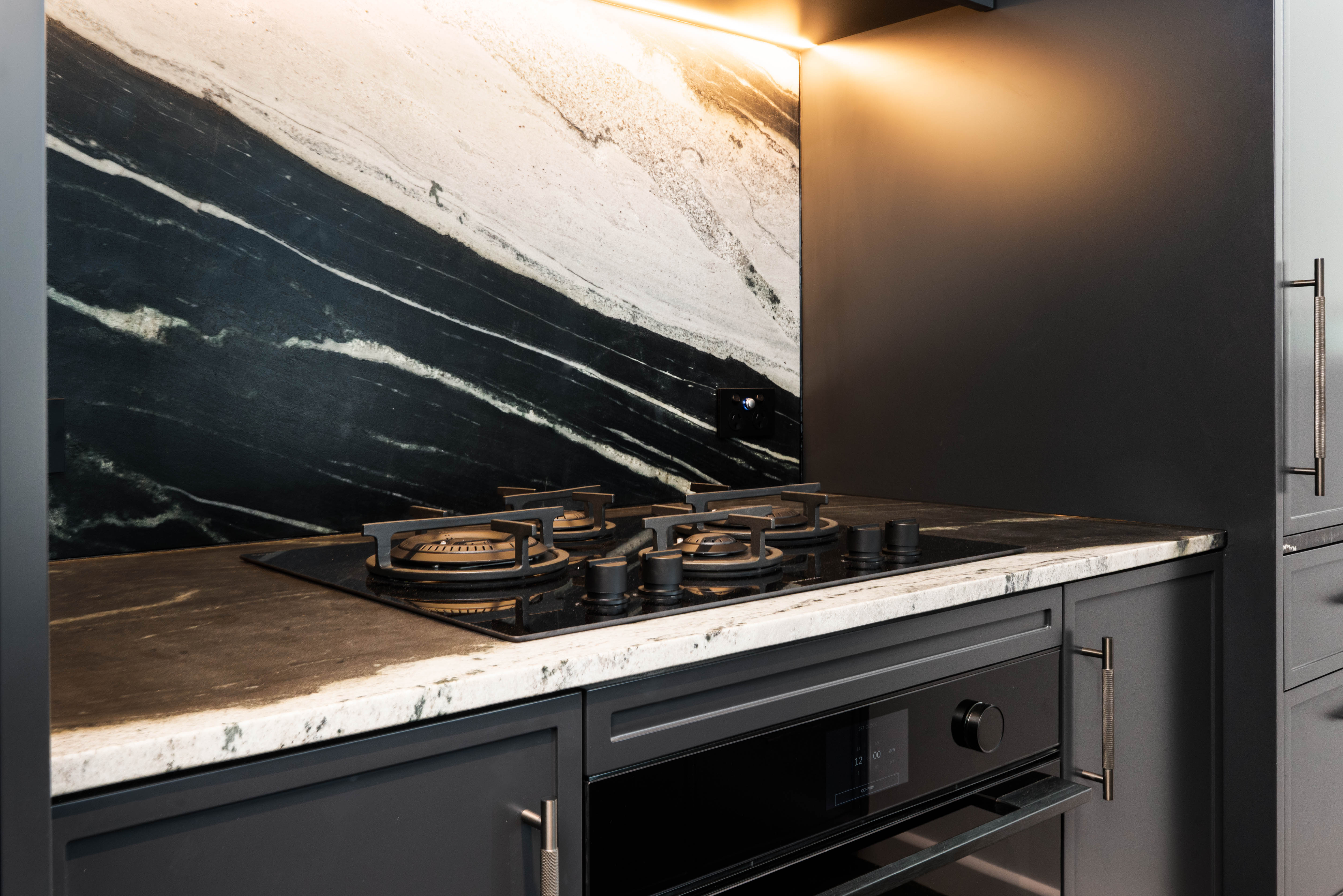 How to Match Cabinet Hardware to Your Kitchen Style