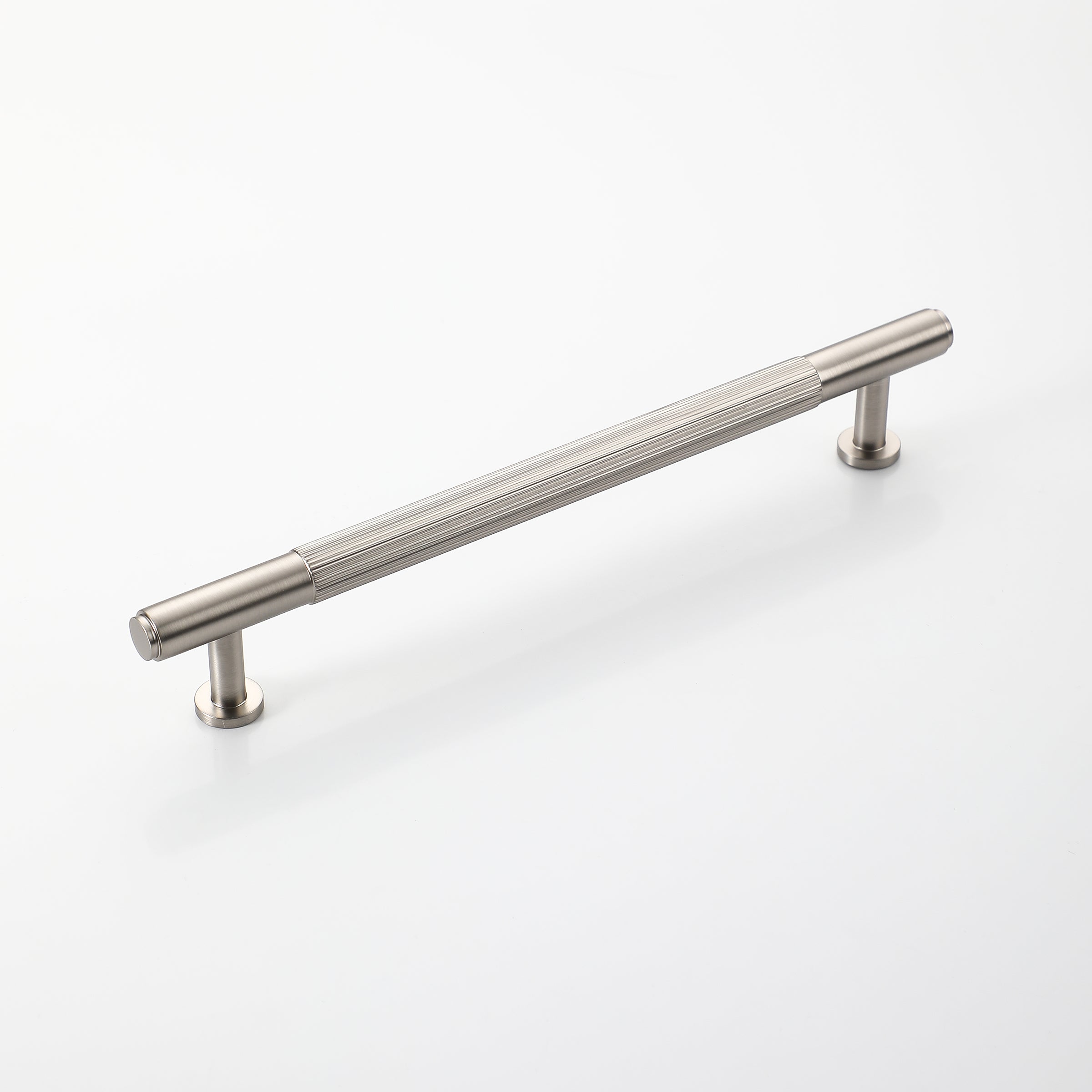 Stria Brass Handle