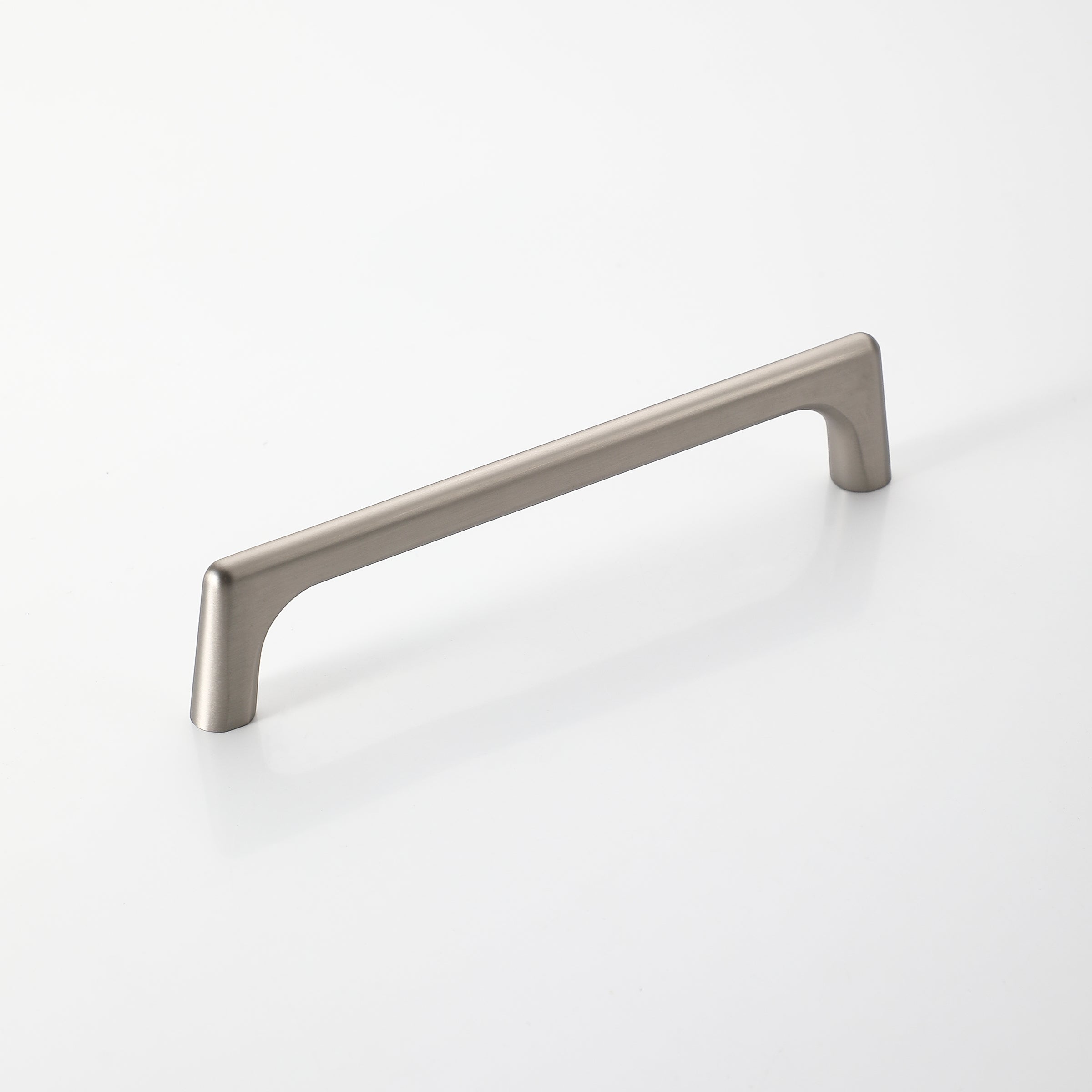 D-shape kitchen cabinet handles