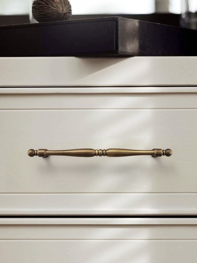 Heritage Brass Handle in site