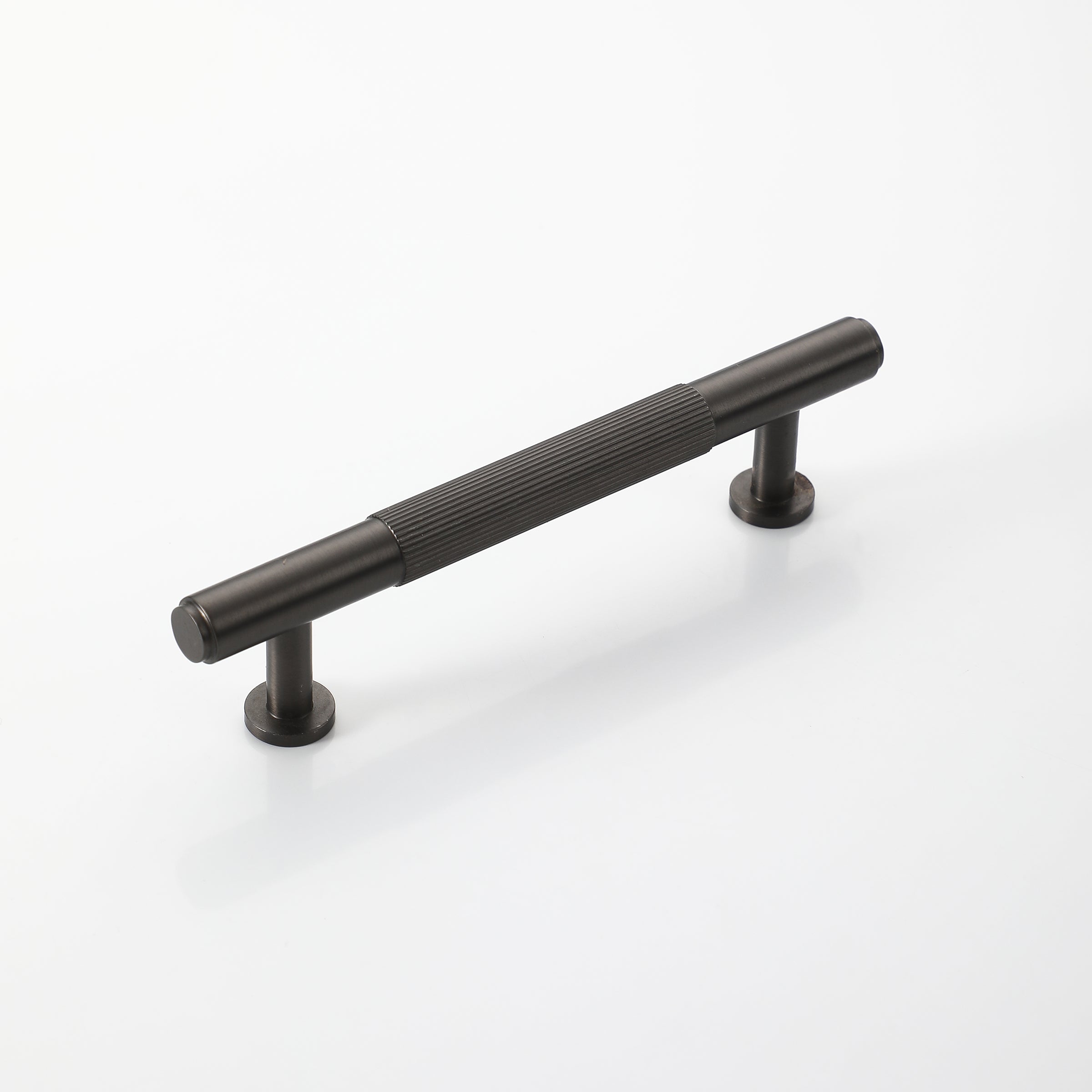 Stria Brass Handle