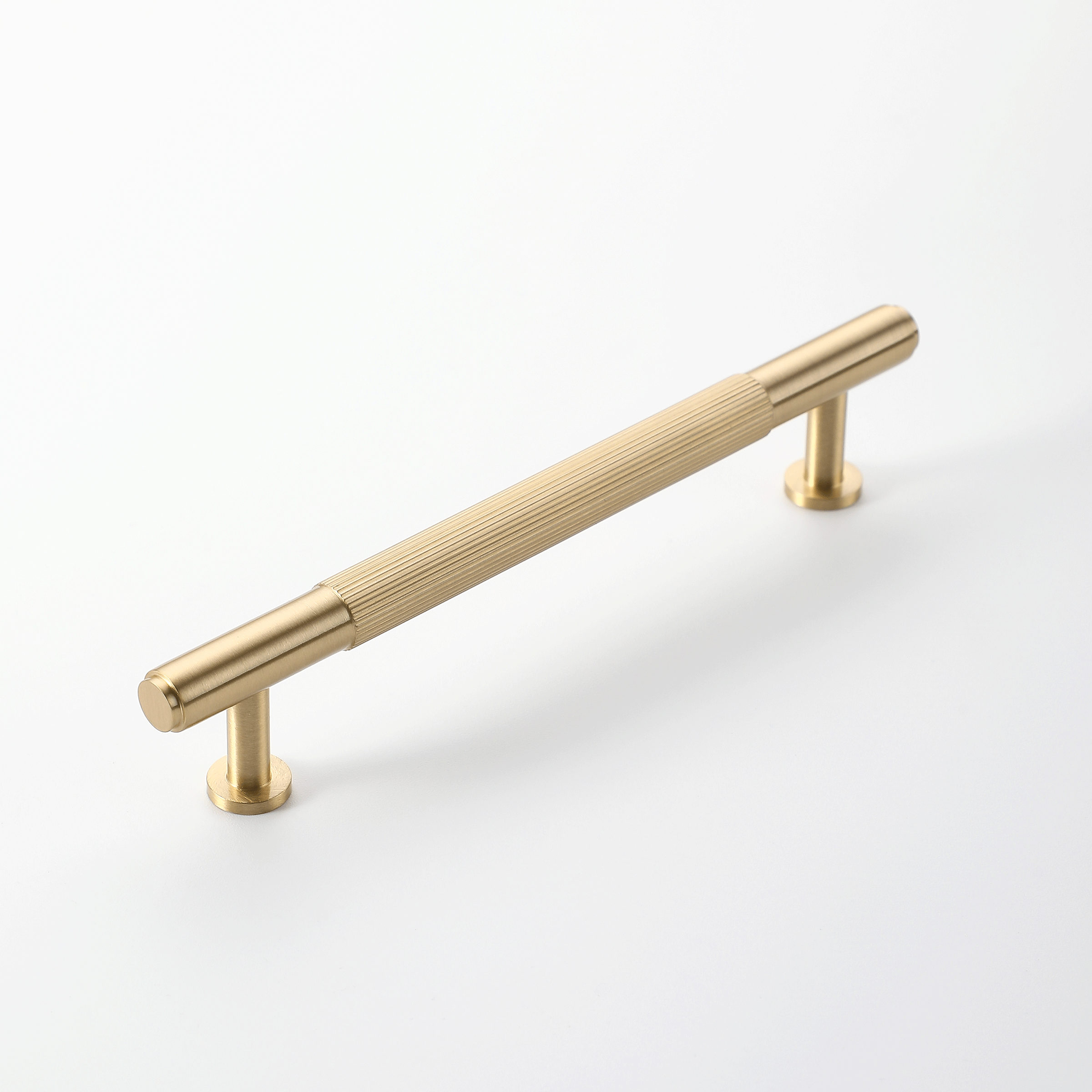 Stria Brass Handle-Brushed Brass-132 mm