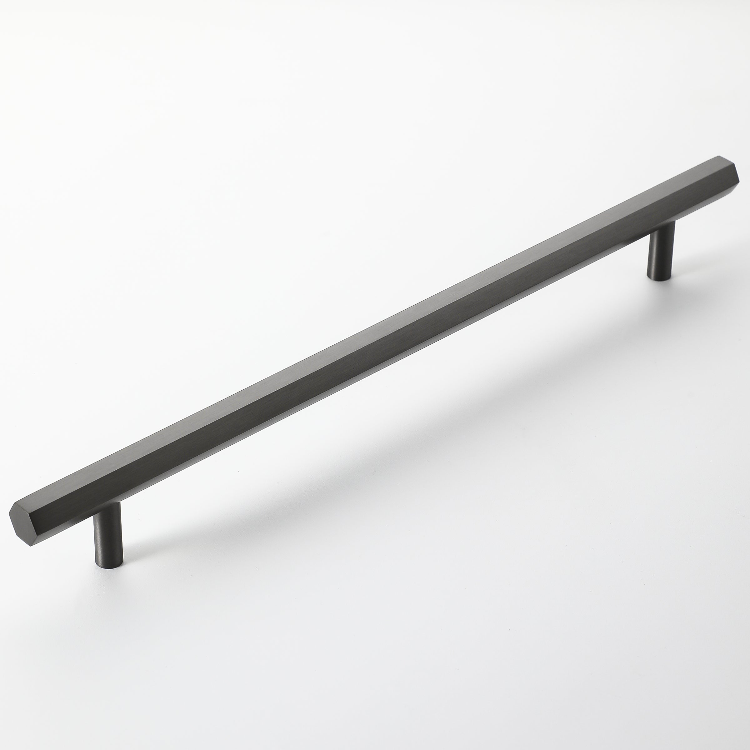 Geo Brass Handle