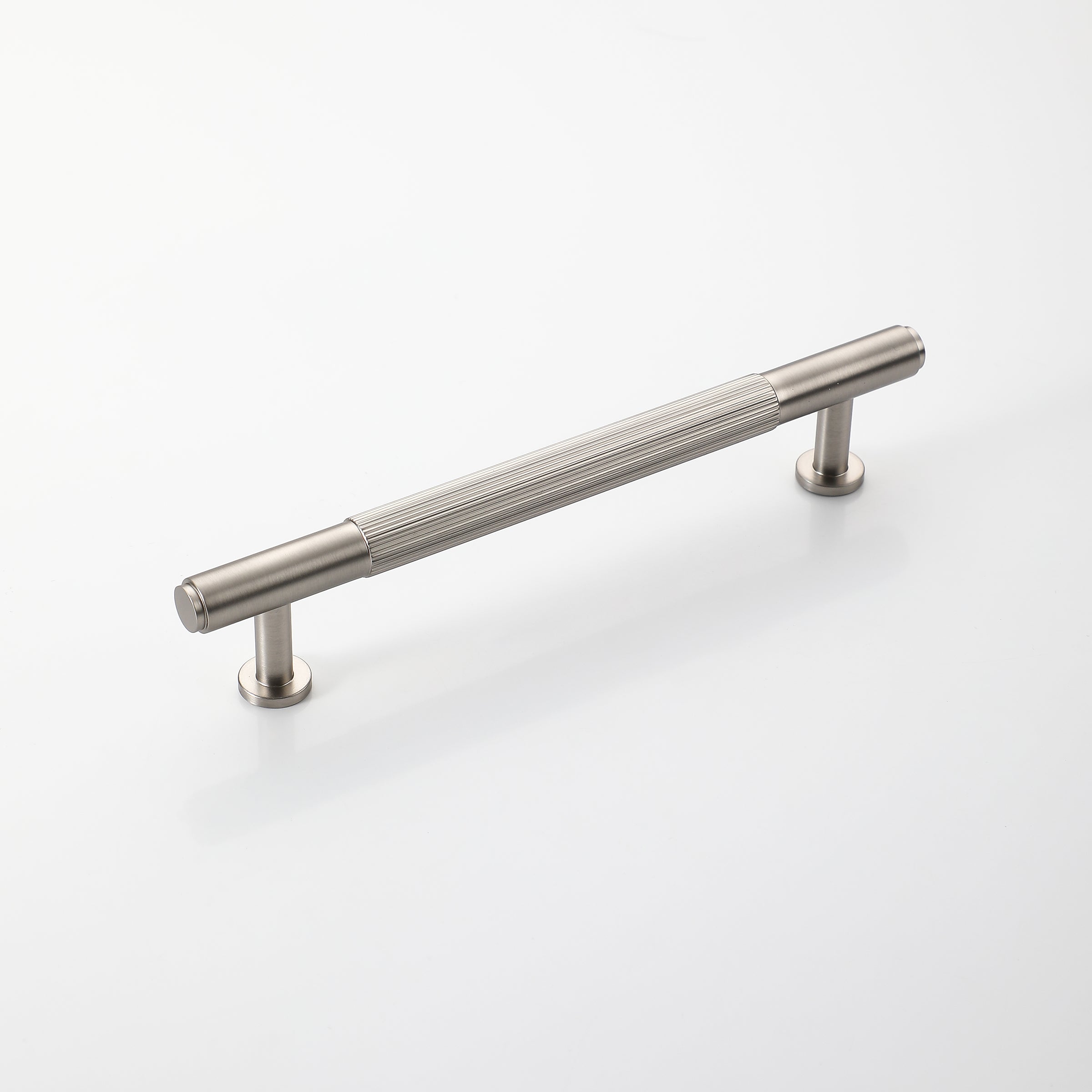 Stria Brass Handle