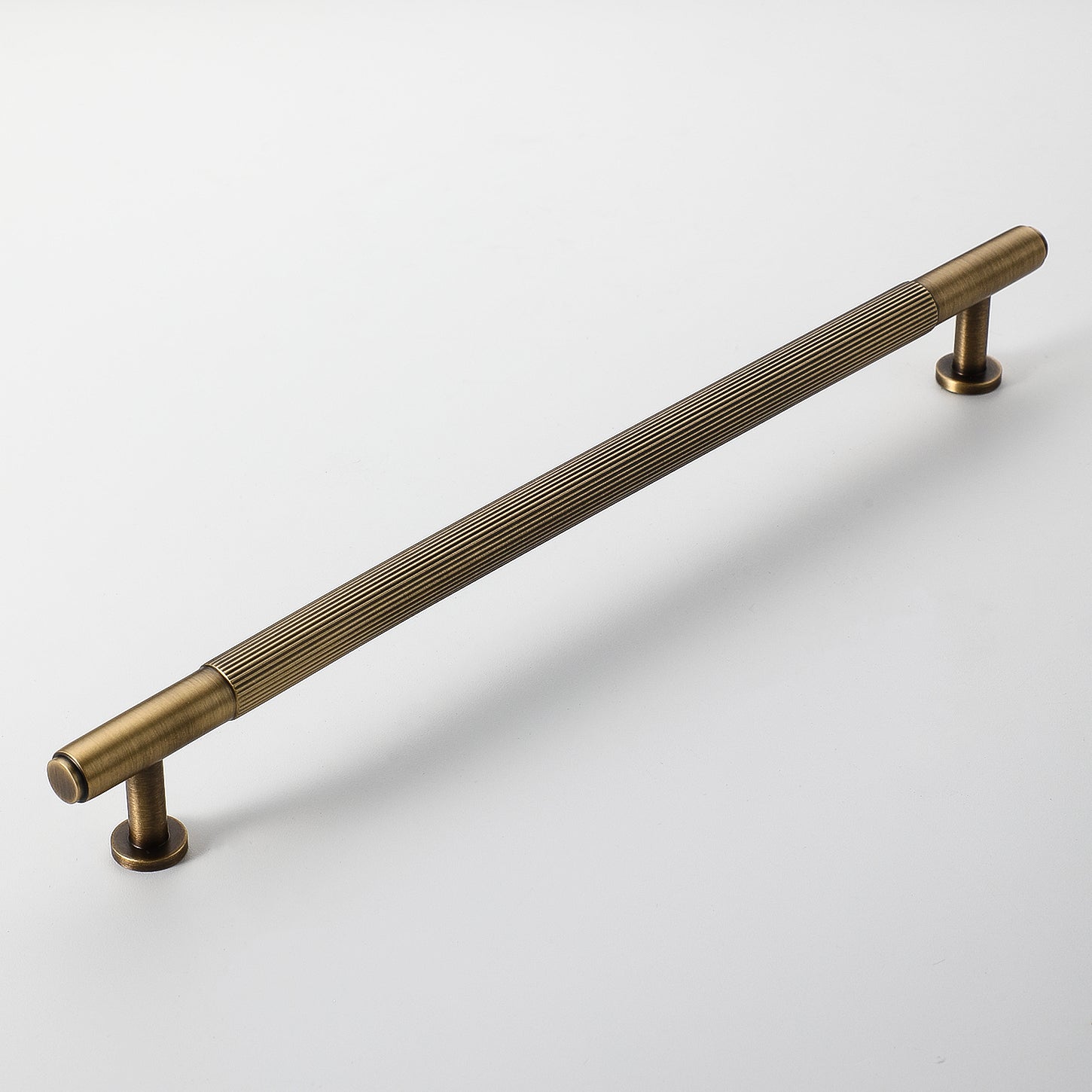 Stria Brass Handle