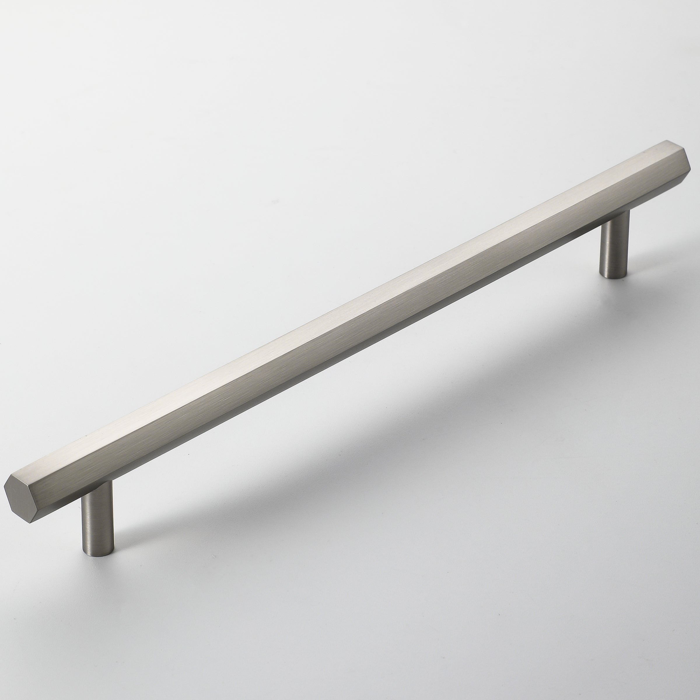 Geo Brass Handle