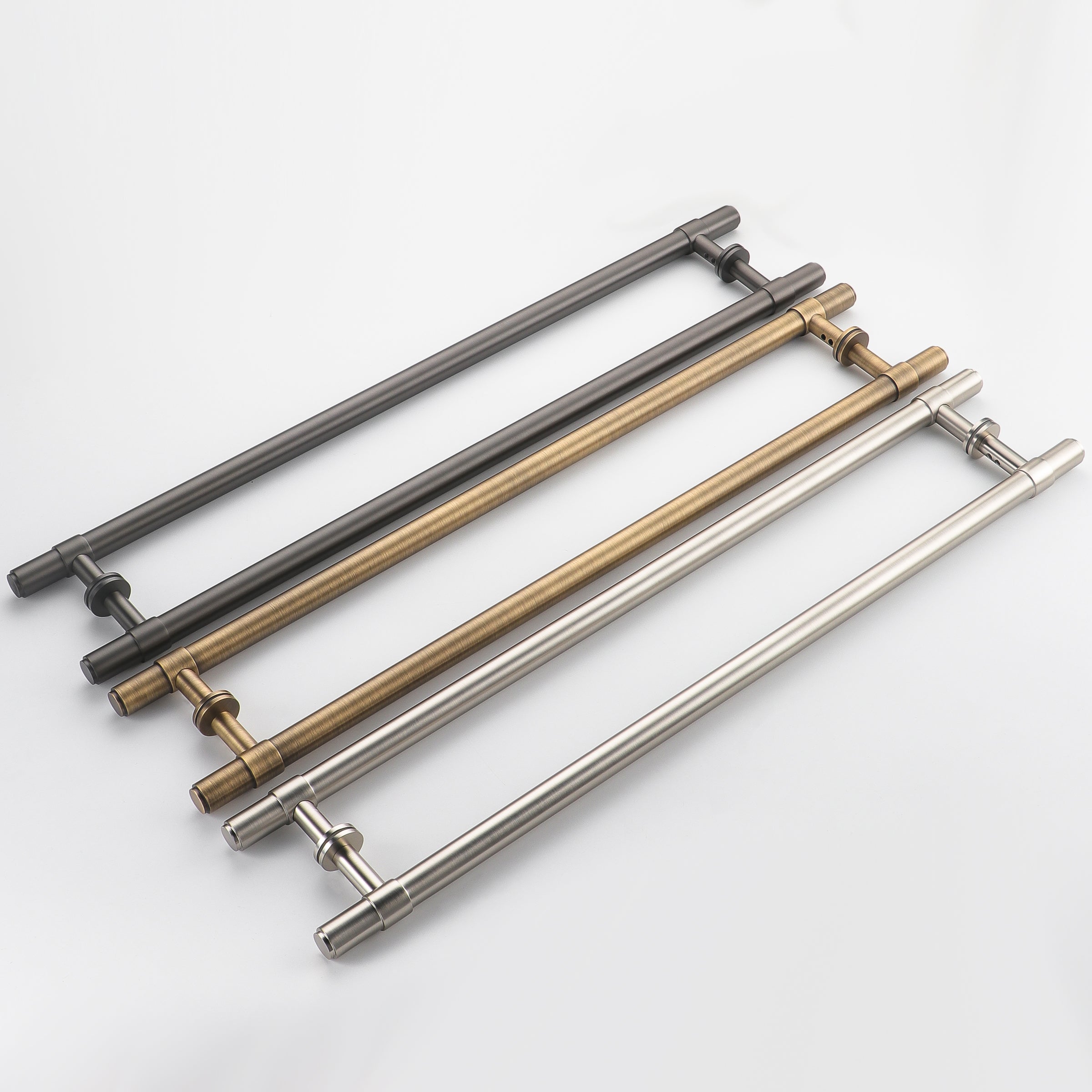 Belgravia solid brass entrance pull handle in antique brass, 600mm