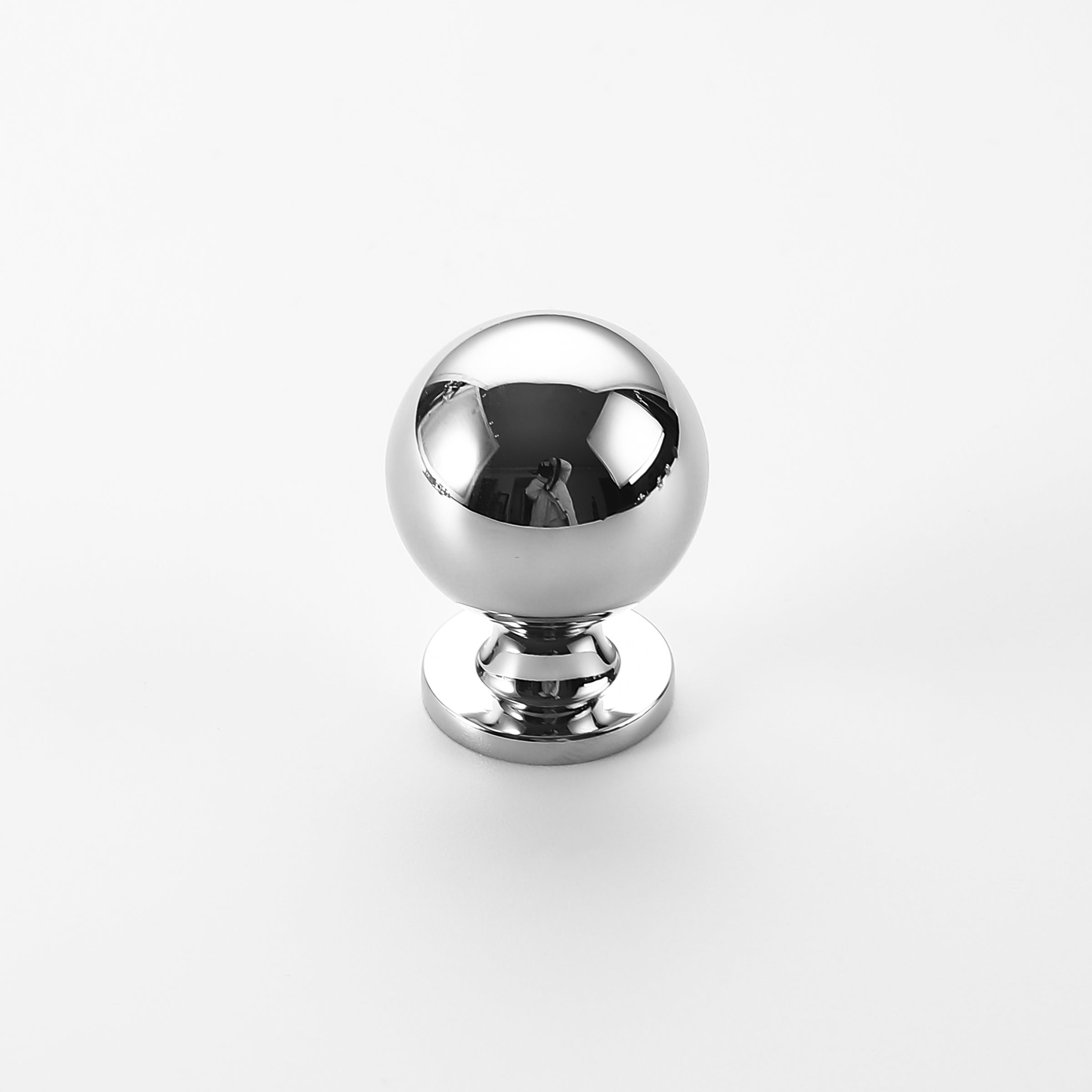 Glossy Grace Knob