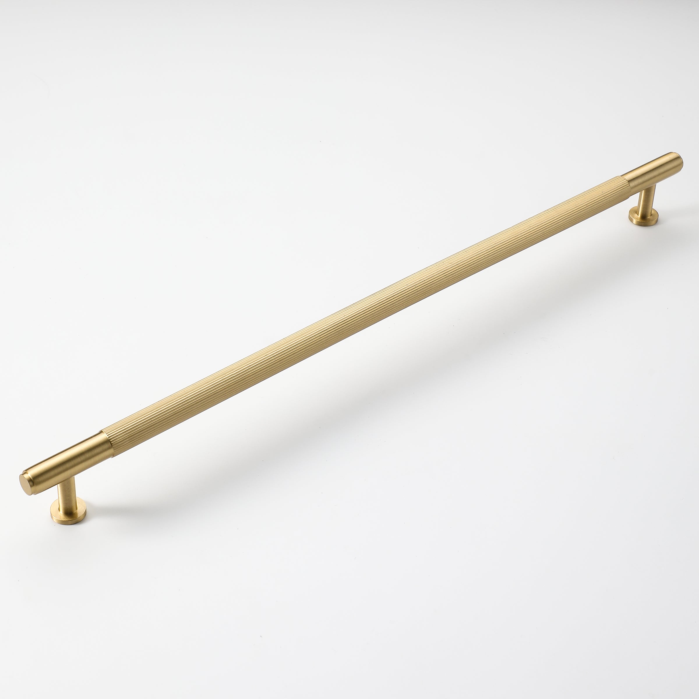 Stria Brass Handle
