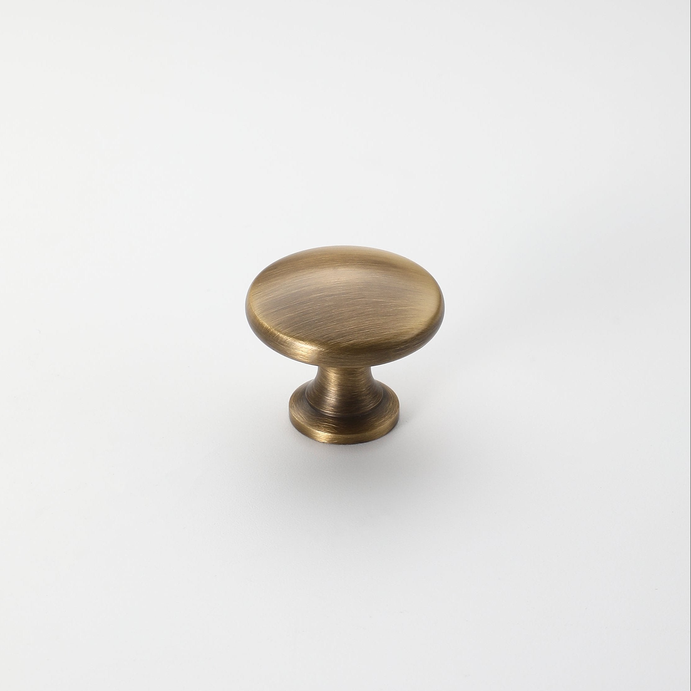 Simply Brass Knob