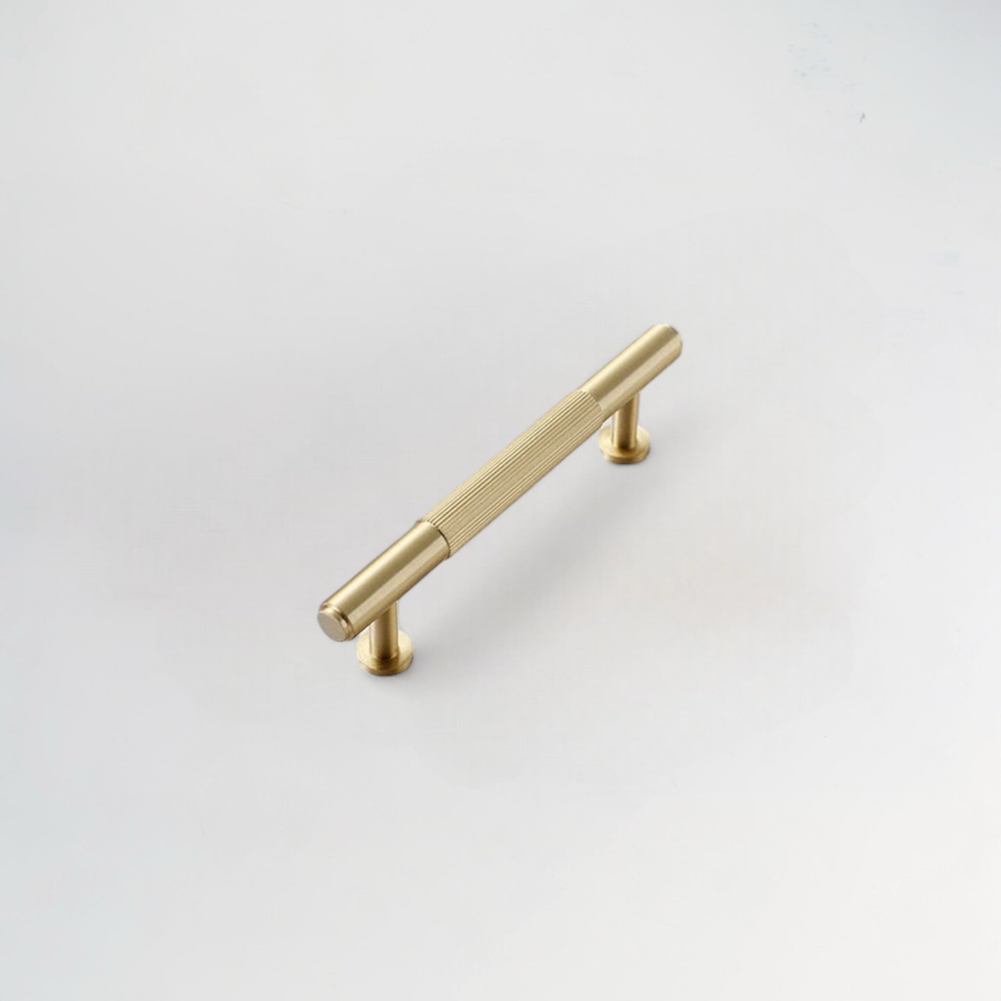 Stria Brass Handle