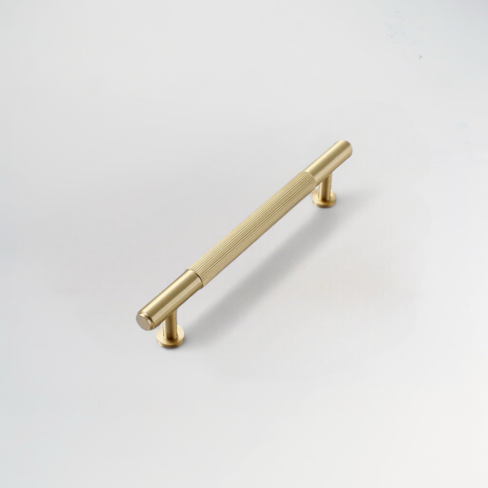 Stria Brass Handle