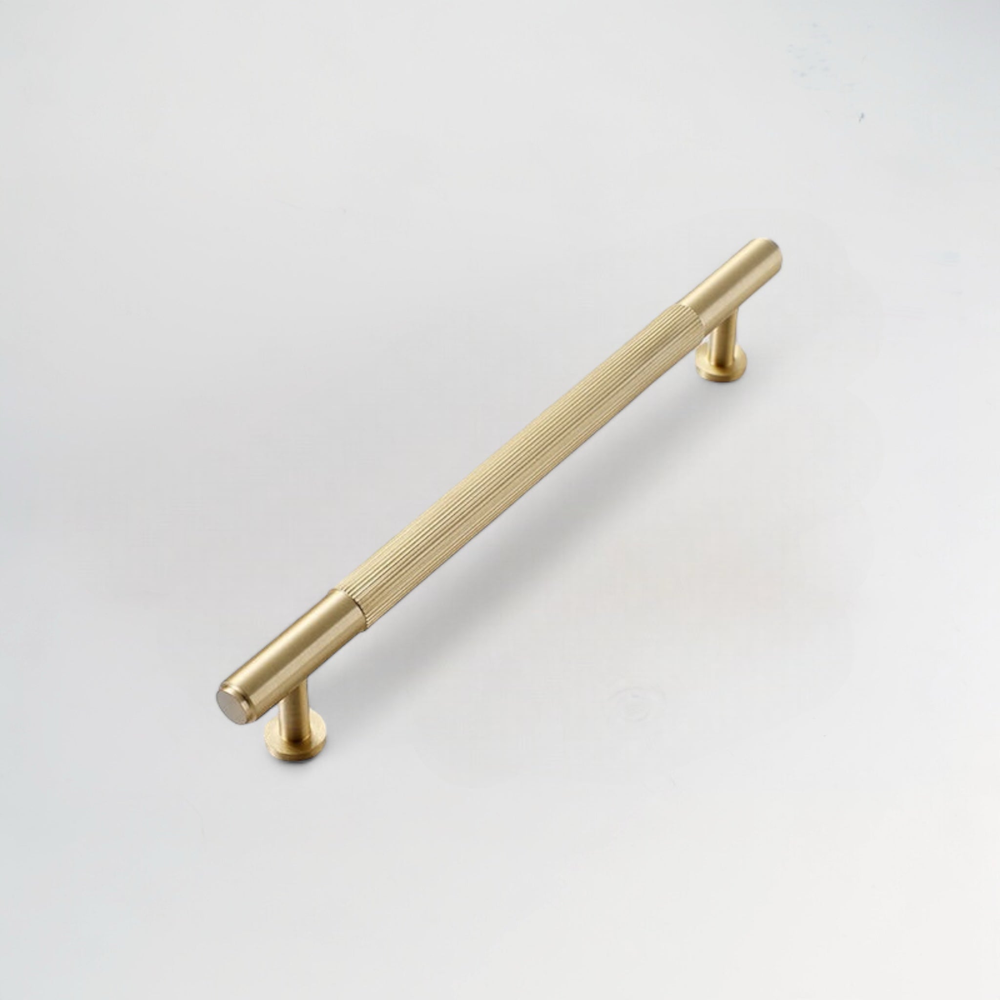 Stria Brass Handle