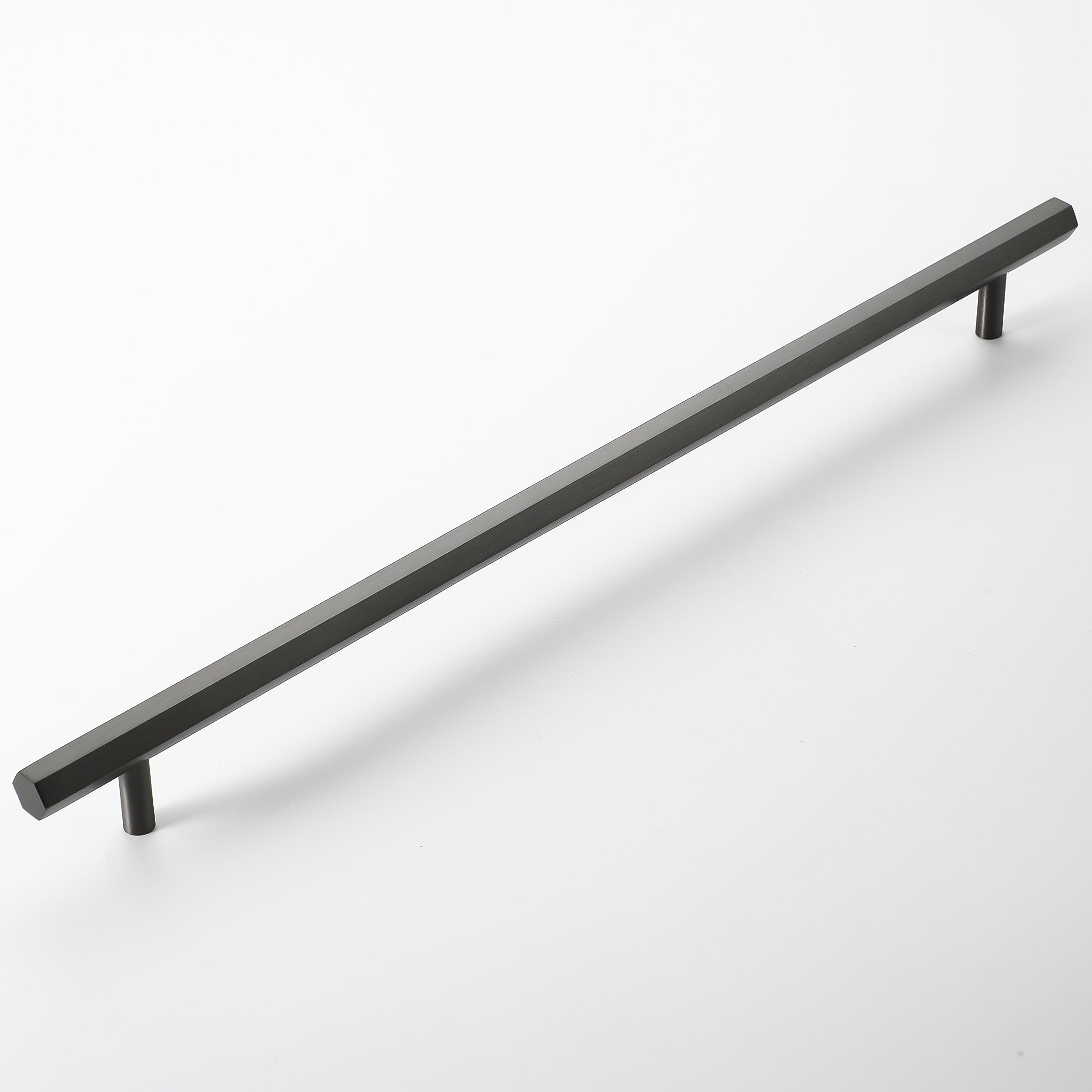 Geo Brass Handle
