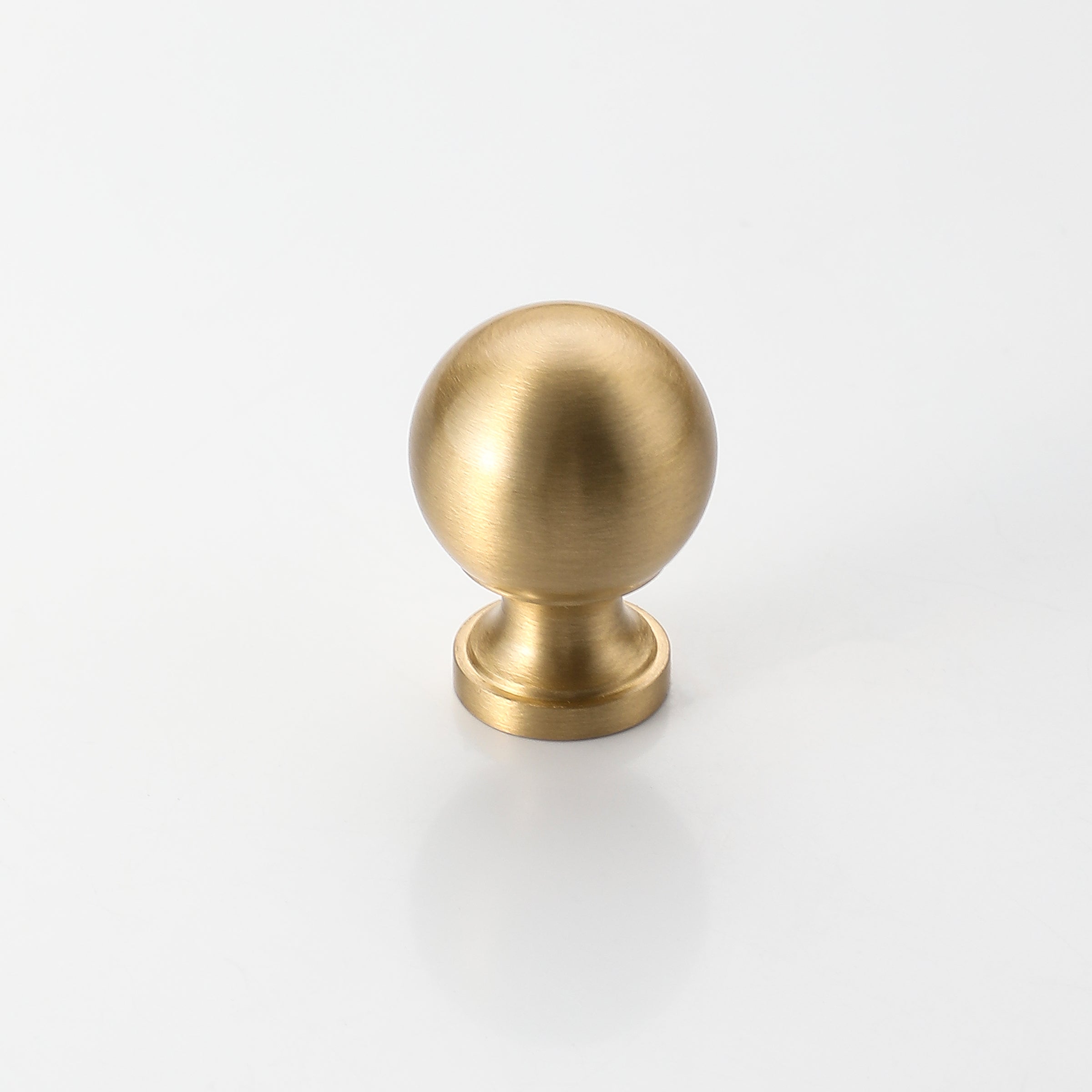 Glossy Grace Knob