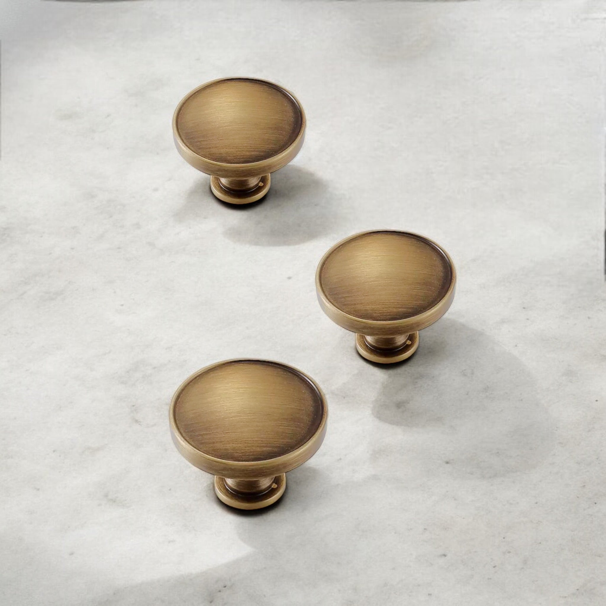 Heritage Brass Knob