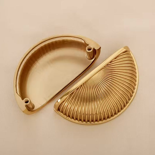 Simple Shell Solid Brass Pulls